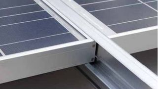 Für die Tecto-Smart-Montagesysteme gibt es jetzt 10 Jahre Garantie.  (Bild: Phoenix Solar)