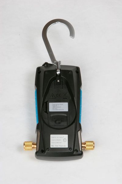 Der breite Messbereich des Vac Cecker reicht laut DD-Compounds von 1100 bis 0,00 mbar und seine Auflösung von 0,01 mbar ermögliche die exakte und schnelle Überprüfung des Vakuums bei der Sandwichteileherstellung... (DD-Compound)
