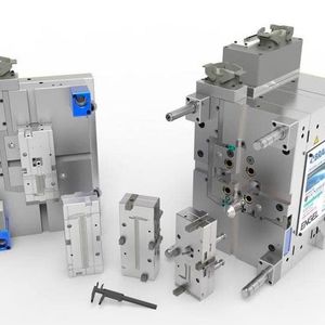 Von Braunform stammt ein weiteres Herzstück der hochintegrierten Engel-Fertigungszelle: Das patentierte Spritzgießwerkzeug mit Schnellwechselmechanik, das den Produktwechsel für die Variantenproduktion innerhalb einer Minute garantiere. Im Vordergrund sieht man einen der damit hergestellten Messschieber.