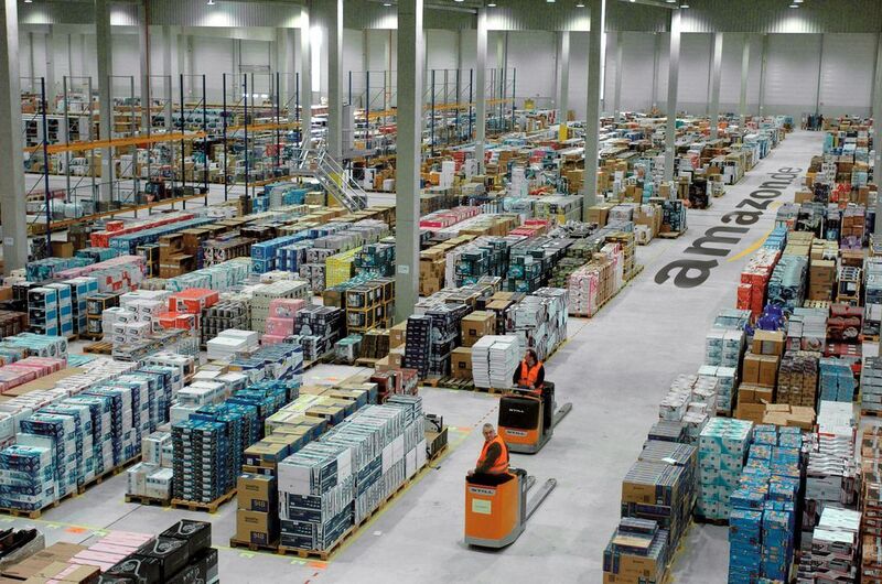 Amazon expandiert in Deutschland und baut ein Logistikzentrum nach dem anderen. Doch das rasante Wachstum hat auch Schattenseiten, wissen Gewerkschaftsvertreter. (Bild: Amazon)