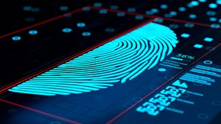 Wann und unter welchen Voraussetzungen die Polizei eine umstrittene Analyse-Software nutzen darf, klärt ab heute das Verfassungsgericht (Bild: macondos – stock.adobe.com)