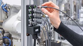 Neuer Standard in der Fabrikautomatisierung: Push-Pull steht für einfache Handhabung, hohe Installationsgeschwindigkeit und maximale Betriebssicherheit. (Bild: Phoenix Contact)