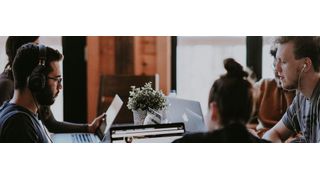 Zufrieden mit der Arbeit: 81 Prozent der Angestellten in Deutschland sind (sehr) glücklich, in den USA sind es allerdings ganze 93 Prozent. (Bild: gemeinfrei)