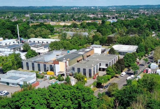 Am Standort Köln schafft Miltenyi Biotec die Grundlage für die künftige Produktion klinischer Reagenzien.(Bild:  Miltenyi Biotec)