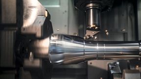 Bei der Produktion von Pleuelstangen zählt höchste Präzision. Ein Versagen führt zu einem kapitalen Motorschaden. (Bild: Kieler Maschinenwerke)