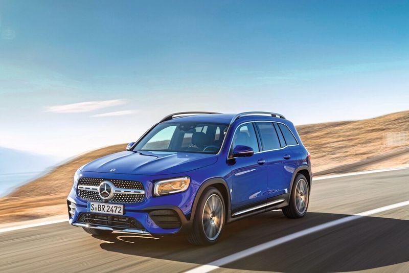 Vier Motoren stehen für den GLB zur Wahl. Drei davon sind serienmäßig oder optional mit Allradantrieb gekoppelt. (Mercedes-Benz)