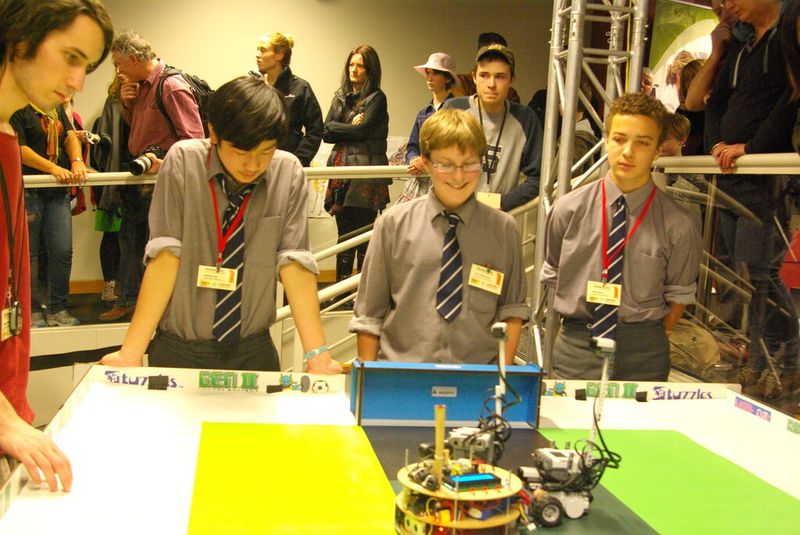 Auch andernorts sorgen die Robocup-Wettbewerbe für Spannung. (Bild: Flickr/Samuel Mann)