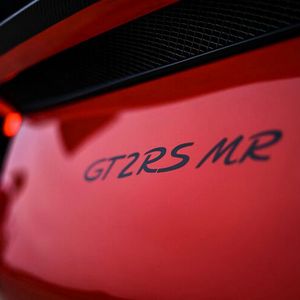 Für den den 20,8 Kilometer langen Kurs brauchte der GT2 nun exakt 6:40 Minuten. Zuvor hatte der Aventador SVJ den bestehenden Rekord eines serienmäßigen GT2 um zwei Sekunden auf 6:45 Minuten gedrückt.(Bild:  Porsche)