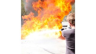 Technisches Know-How und Traditionsbewusstsein: Minimax Mobile Services zeigt Produkt-Vielfalt auf der security 2014. (Bild: Minimax/Tobias Rocholl)