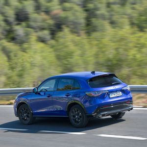 Einen gelungenen Spagat zwischen Fahrspaß und Effizienz erlaubt der Hybridantrieb mit 135 kW/184 PS Systemleistung.(Bild:  Honda)