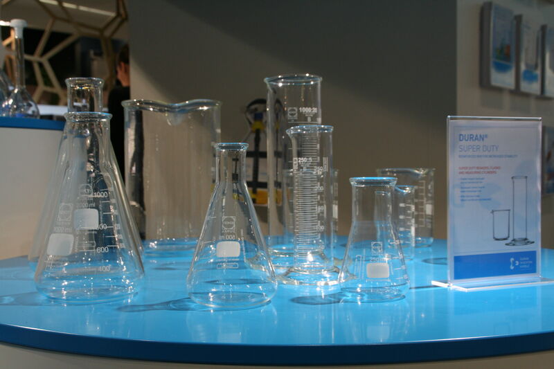 Sind in fast jedem Labor zu finden: Glasgeräte von Duran (Bild: LABORPRAXIS/Lüttmann)