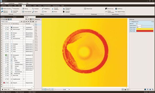 Bild 4: Sowohl einfache Maßprüfungen als auch komplexe Prüfaufgaben sind möglich; mithilfe des Editors (links) wird das Prüfprogramm (rechts) anhand der Kamerabilder erstellt.(Bild:  Kistler Vision Systems)