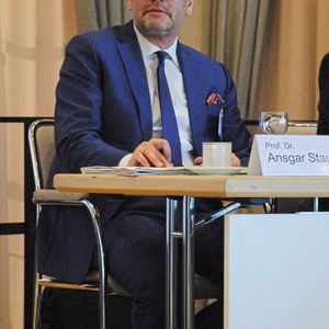 (Baeuchle/»kfz-betrieb«)