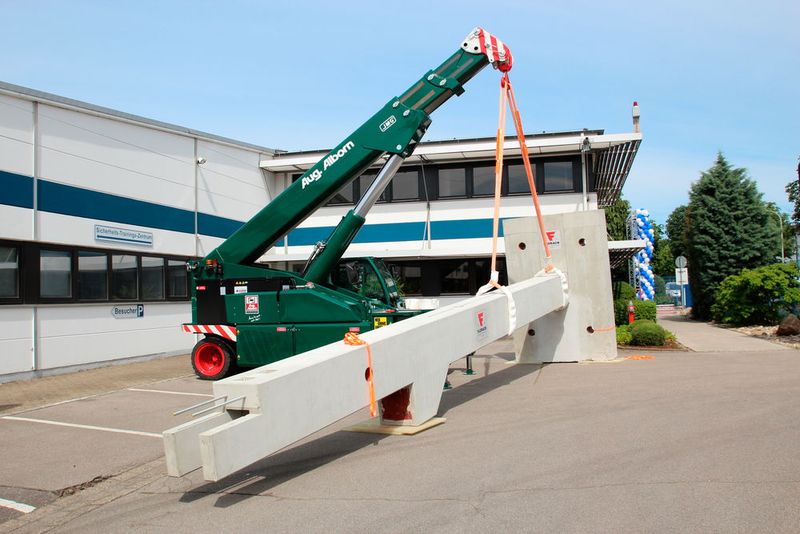 Ein Teil der Jubiläumsfeier waren Live-Demonstrationen der Produkte von Spanset. (Bild: Hofmann)