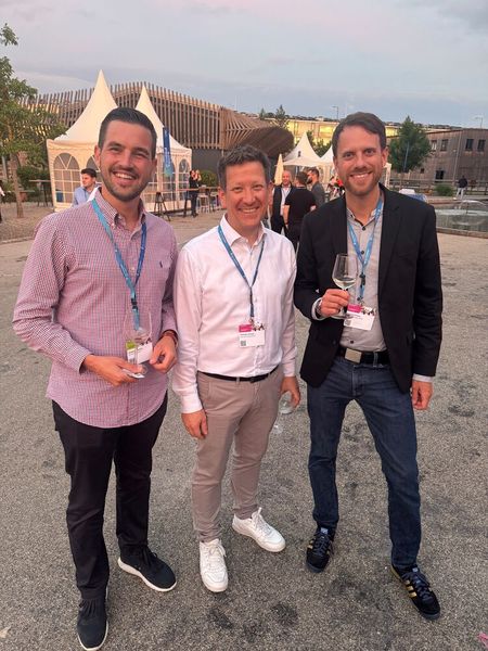(v. l.) Amadeus Thomas (JET-Software) mit Christian Schulte und Florian Frimmelt (beide Fsas) (Bild: Vogel IT-Medien GmbH)