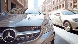 Daimler ruft mehr als drei Millionen Fahrzeuge mit EU5- und EU6-Dieselmotoren in die Werkstätten – und hat jetzt Details zum Rückruf genannt. (Daimler)