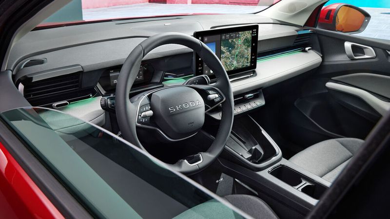 Mit diesen Außenmaßen entsteht im Innenraum viel Platz. (Bild: Skoda / Ivo Hercik)