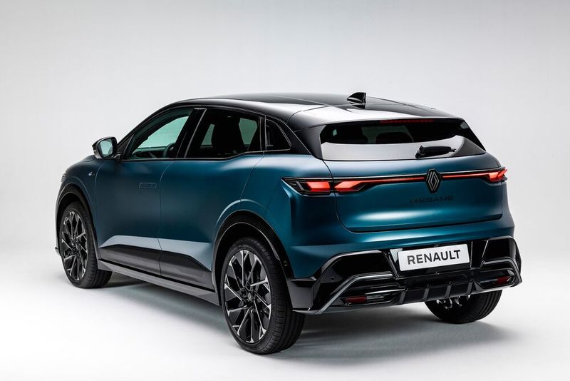 At the rear, the lights received a different interior design with 3D animation. (Image:Thomas Cortesi)