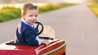 In der Lenkung moderner Automobile dominieren Schneckengetriebe. Neu entwickelte Stirnradgetriebe könnten das jetzt ändern.  (© S Geudens – stock.adobe.com)