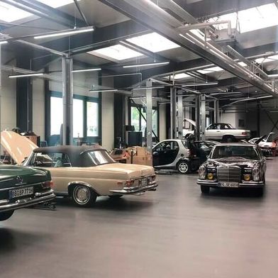 In diesem Jahr findet der Classic Business Day im Autohaus Hagenlocher in Böblingen statt. (Bild: Autohaus Hagenlocher)