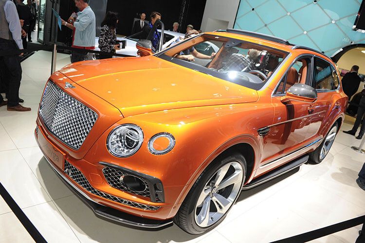 Sehnlichst von den Bentley-Aficionados erwartet – der Bentayga. Mit 608 PS ist er das stärkste SUV im Wettbewerb. (Foto: Zbigniew Mazar/dpp-AutoReporter)
