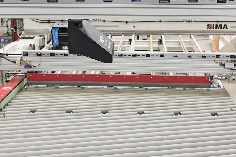 Die Spiegelhaube dient zur Verbreiterung des Sichtfeldes und wird zusammen mit dem Lector entweder für die Toplesung oder Seitenlesung montiert. (Sick)