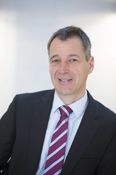 Wolfgang Seeliger ist Geschäftsführer der Leichtbau BW GmbH. Er sieht die Landesagentur für Leichtbau als Multiplikator des hybriden Leichtbaus. Sein Ziel: die Kompetenzen des Landes zu vereinen, um mit dem hybriden Leichtbau die Industrie zu revolutionieren und die Wettbewerbsfähigkeit zu steigern. (Bild: Leichtbau BW)