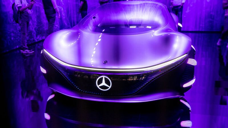 Auch Mercedes kann noch immer sportlich-schnittig. (IAA/Messe München)