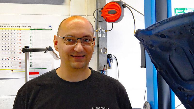 Tim Löffler ist der neue Obermeister der Kfz-Innung Südpfalz-Deutsche Weinstraße.(Bild:  Zietz - VCG)