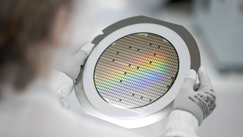 Bosch now offers the third generation of its silicon carbide power semiconductors for a wide range of automotive applications.(Image: Bosch)