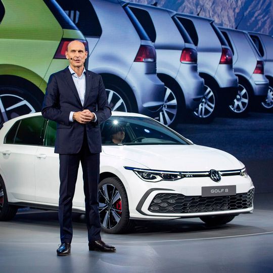 VW-Markenchef Ralf Brandstätter spricht trotz Corona von einem soliden Jahresstart. VW-Markenchef Ralf Brandstätter spricht trotz Corona von einem soliden Jahresstart.