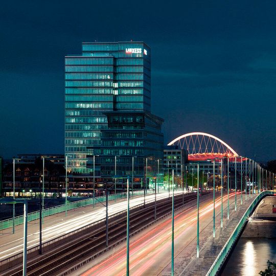 Lanxess hat mit Engie Vollversorgungsverträge für deutsche und belgische Standorte mit einem Volumen von 1400 GWh geschlossen.(Bild:  Lanxess)