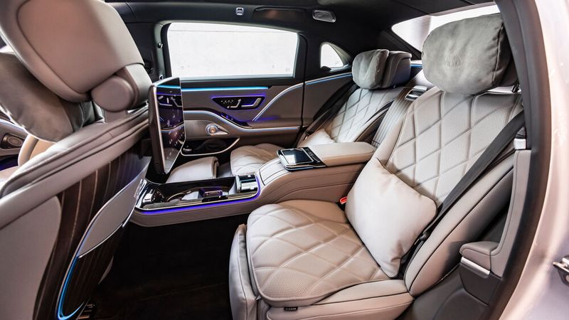 First Class auf Rädern gilt besonders für den Fondbereich. (Bild: Mercedes)