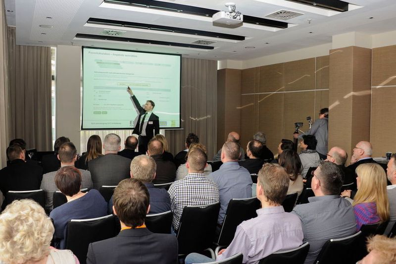 Zum Tagungsprogramm gehörten Vorträge und Workshops, die neue Services und Erfolgsfaktoren im Autohandel thematisierten. (ELN)