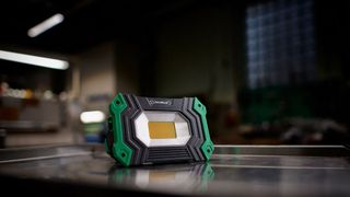 Der neue LED-Arbeitsstrahler von Stahlwille mit einer Lichtstärke von bis zu 2.800 Lumen.  (Bild: Stahlwille)