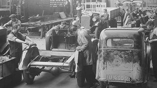 Smarte Technologien ermöglichen es Automobilherstellern, schnell und flexibel auf Kundenanforderungen zu reagieren und zusätzlich eine hohe Variantenzahl bei niedrigen Losgrößen zu realisieren. (Pixabay)