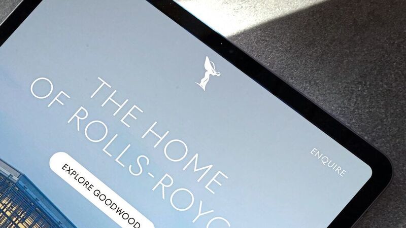... als auch digital kommt das Luxusfabrikat künftig im neuen Look daher. (Rolls-Royce)