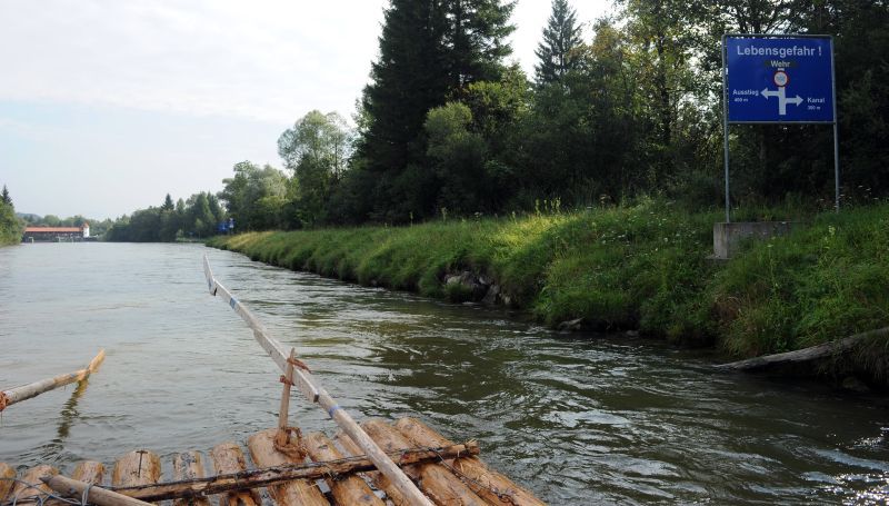 Wer des Weges sich nicht sicher ist, schippert einfach mal geradeaus weiter. (Hannes Magerstaedt)