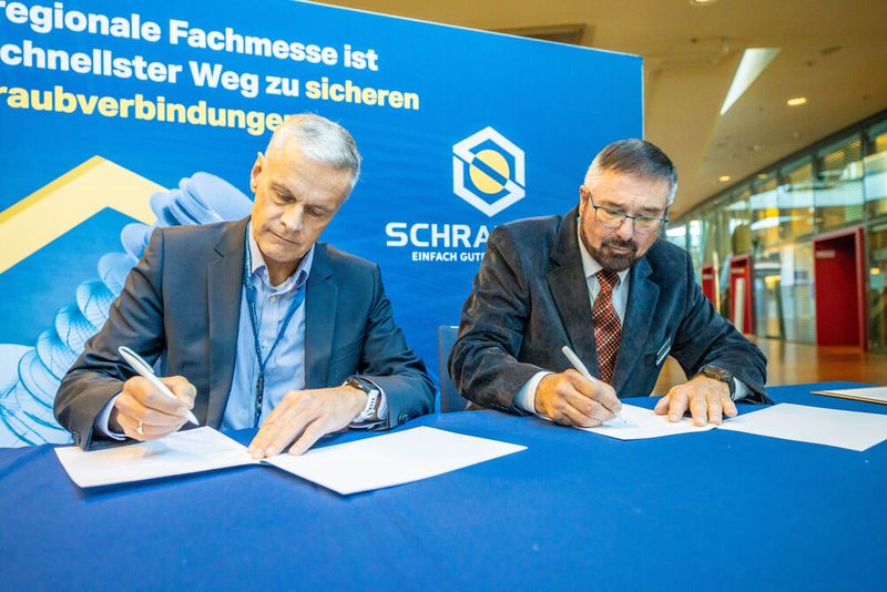 Auf der Regionalmesse Schraubtec in Dresden wurde der Vertrag zur Zusammenarbeit zwischen dem DVS und dem VQWS unterzeichnet. (Bild: Amelie Jehmlich)
