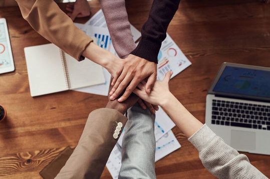Marketing-Teams überleben nicht nur in der momentane Situation, sondern blühen regelrecht auf. Marketing-Teams überleben nicht nur in der momentane Situation, sondern blühen regelrecht auf.