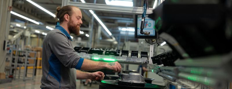 Nach dem Rückzug aus der industrieller Antriebstechnik, den Haushaltgeräten und der Automobiltechnik ist EBM-Papst wieder auf Wachstumskurs.(Bild:  christof-wolf.com)