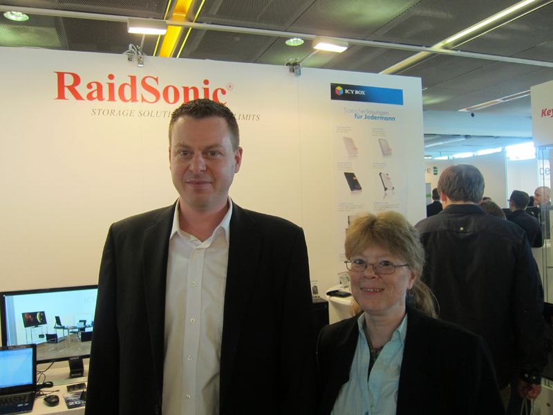 Shaker Abder Rahman, Bora Computer und Verena Stumpe, Raidsonic                                (Bild: Vogel IT-Medien GmbH)