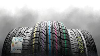 Auf der Tire Technology Expo 2026 zeigt REA Elektronik seine vielfältigen Kennzeichnungstechnologien, wie hier die Rohgummikennzeichnung mit Spezialtinten. (Bild: REA Elektronik)