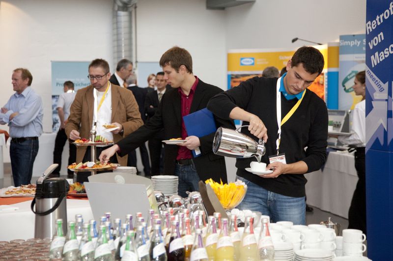 Mit einem Kaffee in der Hand... (D. Vogt, Vogel Business Media)