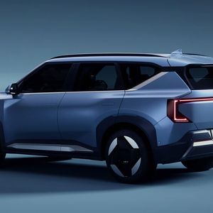 Die Türgriffe beim EV5 sind mit den Türblechen bündig.(Bild:  Kia)