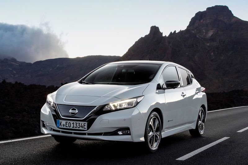Die zweite Generation des Nissan Leaf kommt nicht nur optisch deutlich gefälliger daher, sondern vor allem mit stärkerem Motor und größerer Batterie. (Nissan)
