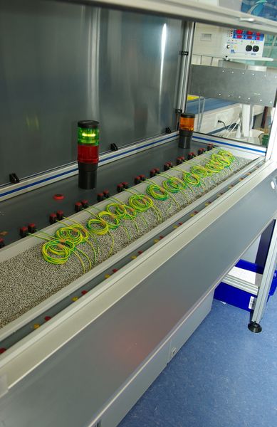 Blick in die neue Qualitätsprüfung bei EPHY-Mess: Alles unterliegt einer aufwändigen Einzelstückprüfung während der Fertigung und in der abschließenden Endkontrolle. (Archiv: Vogel Business Media)