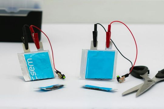 Schnitttest an Lithium-Metall-Batterien(Bild:  CSEM)