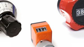 Die Siko-Stellknöpfe DKA02, DK05, DK01 mit integrierter Positionsanzeige machen es leicht, Einstellungen rasch und genau zu wiederholen. (Bild: Siko)