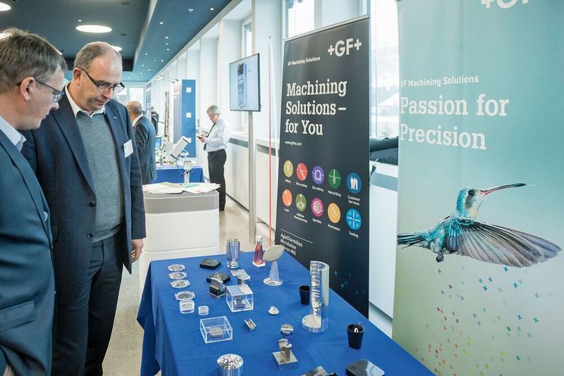 Visitors could obtain information at the exhibition stand about the products and services of the exhibitor. (Thomas Entzeroth)
